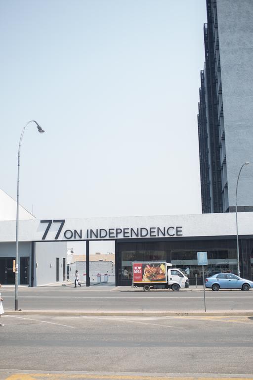 Apartment 64 At 77 On Independence Ave 温特和克 外观 照片